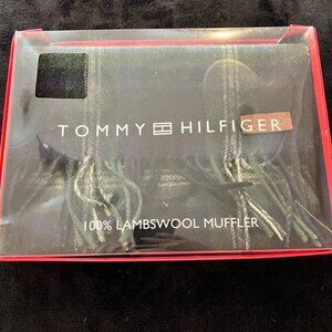 Tommy Hilfiger Muffler NWT